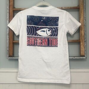 Boys southern tide T-shirt, size medium